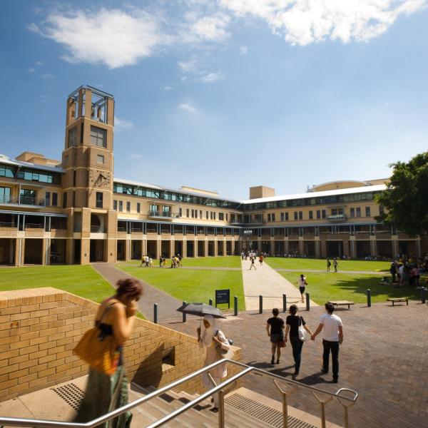 Photo by: UNSW Quadrangle Lawn | License: CC BY 2.0